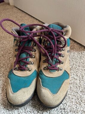 Merrell Women's Teal and Beige Hiking Boots with Purple Laces